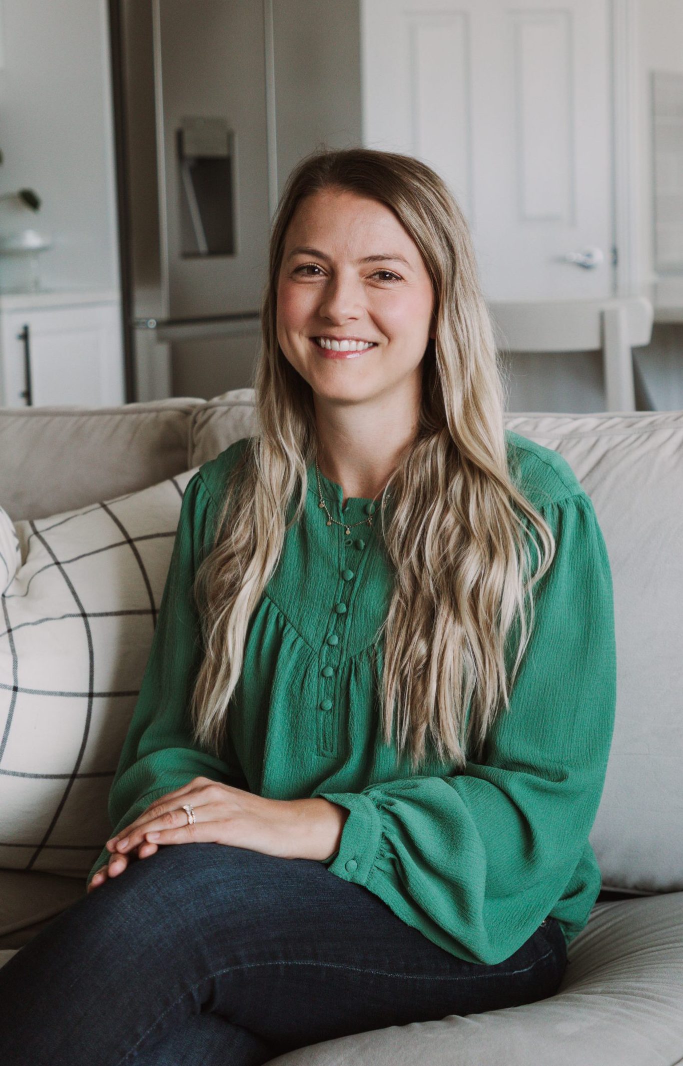 Courtney Cheyne - Headshot (2)